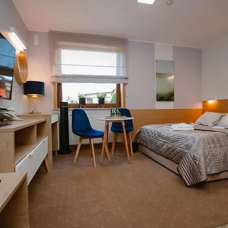 Kosmowski Otel 3*